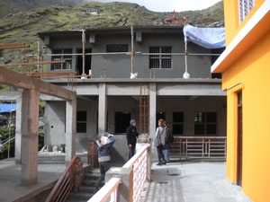 Construction à Badrinath 5 octobre 2016 - 4 (click image to enlarge)